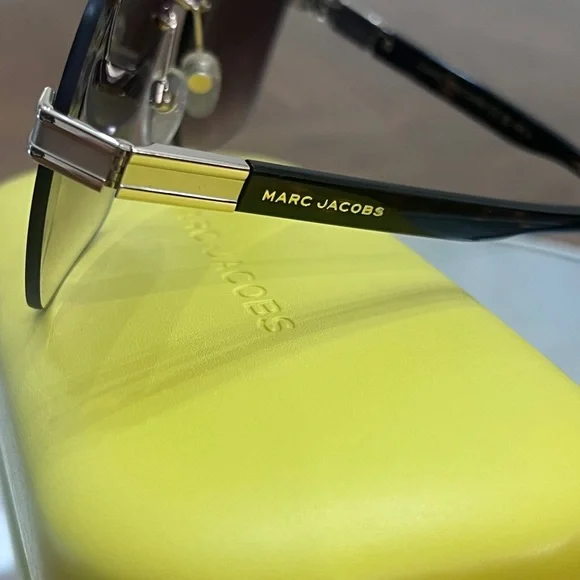Marc Jacobs Frameless Gradient Sunglasses - Picture 2 of 4